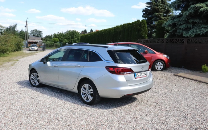 Opel Astra cena 42950 przebieg: 135654, rok produkcji 2019 z Kosów Lacki małe 326